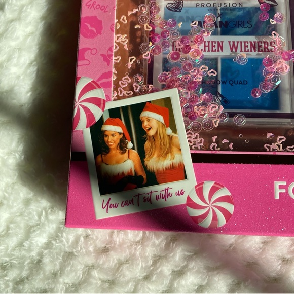 Official Meangirls Quad Eye Shadow Set - Picture 9 of 16